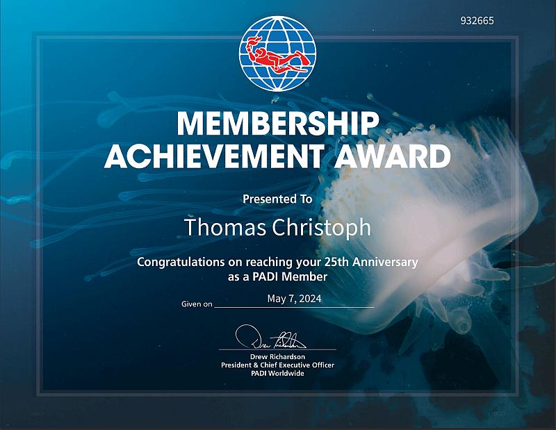 Thomas 25 years PADI membership anniversary